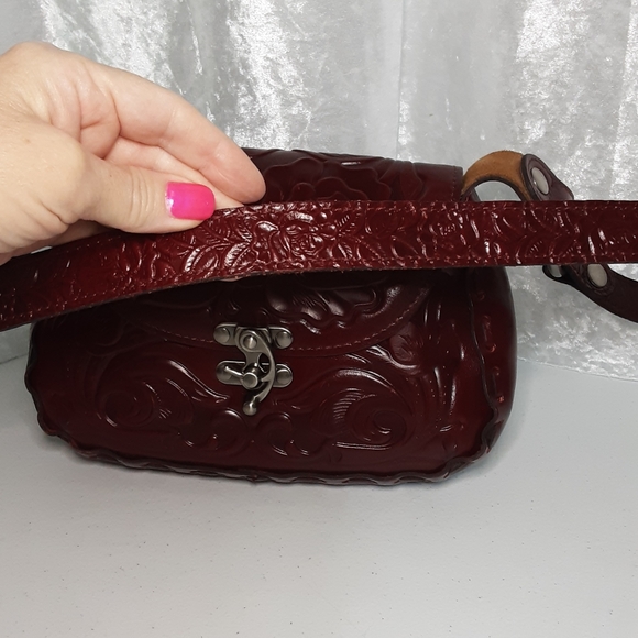 Patricia Nash Micaela Cross Body Tooled Rose Design Bag N.W.O.T - Picture 3 of 15